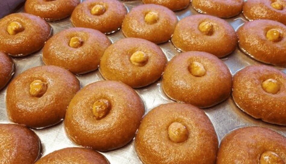 SYRUP COOKIES WITH HAZELNUT